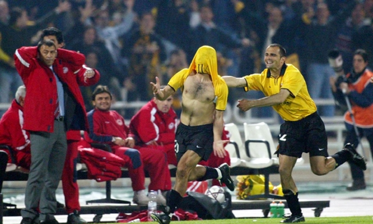 27/4/2002: Το κύπελλο της ΑΕΚ επί του Ολυμπιακού με υπογραφή Ίβιτς