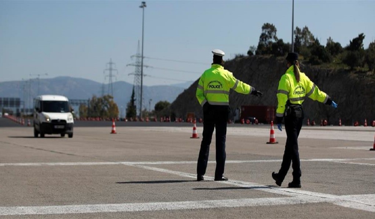 Κορονοϊός: Άλλα 1.398 πρόστιμα για παράνομες μετακινήσεις