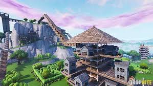 Momma Mak's Ski Resort