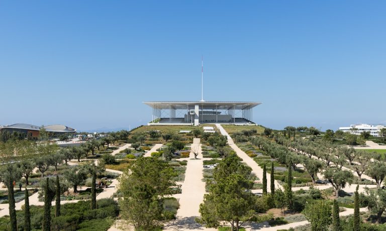 Ίδρυμα Σταύρος Νιάρχος: «Κολοσσιαία» δωρεά 100 εκατομμυρίων δολαρίων για τον κορονοϊό