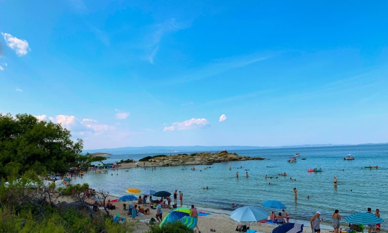 Θάλασσα ή πισίνα; Που είναι ασφαλέστερα ενόψει καλοκαιριού