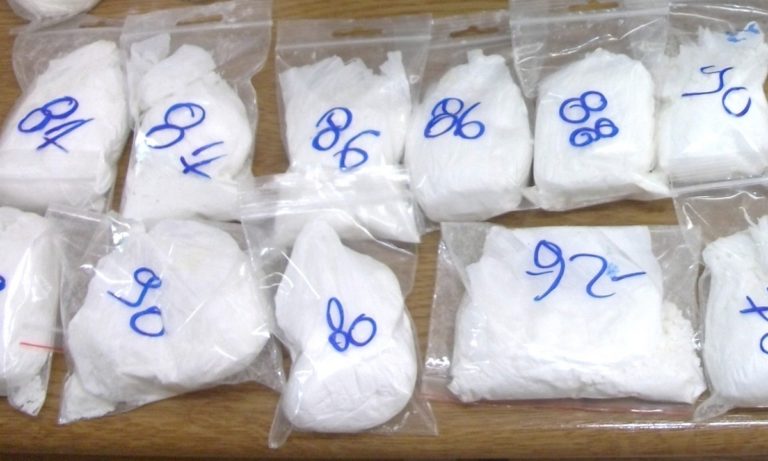 Ιδιοκτήτης καφετέριας έκανε delivery κοκαΐνης στα νότια προάστια