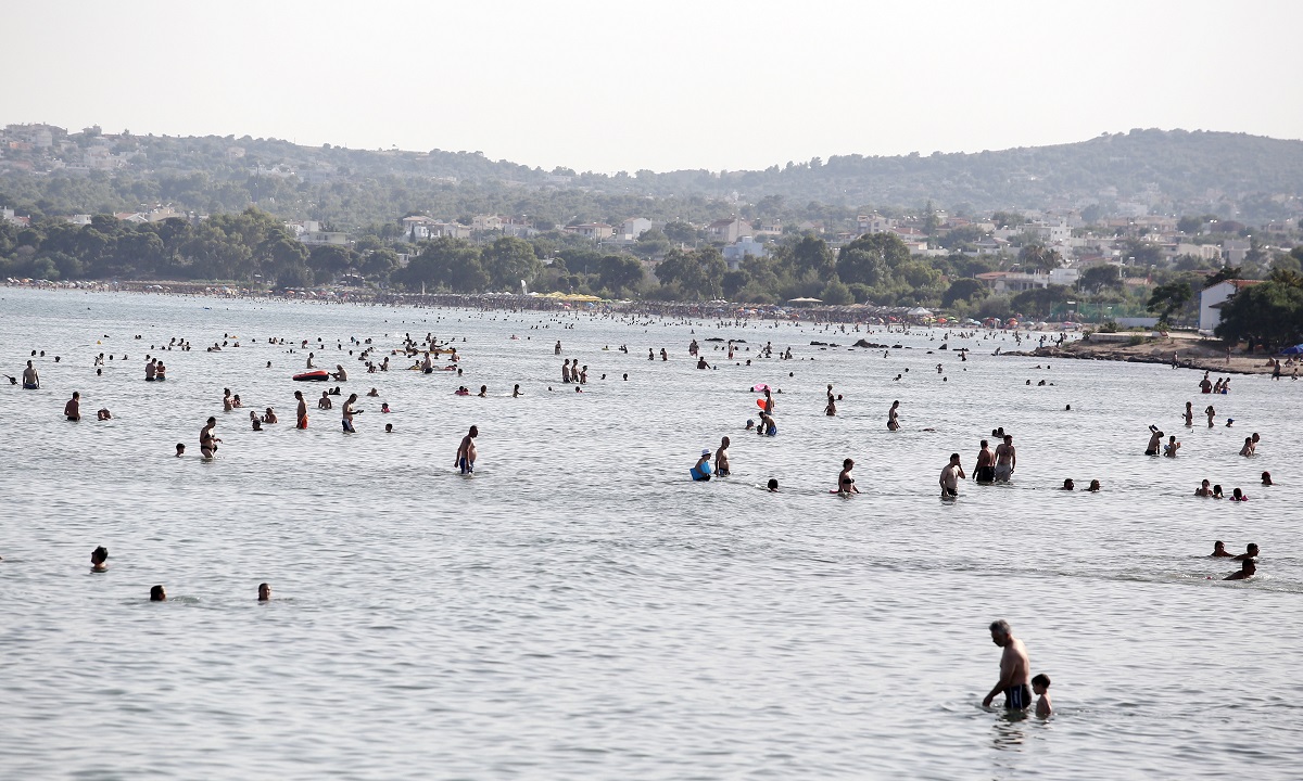Κορονοϊός: Απαγορεύονται το κολύμπι και το ψάρεμα