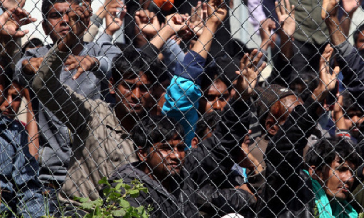 Μυτιλήνη: Στους καταυλισμούς μεταναστών βρέθηκαν κλεμμένα πράγματα