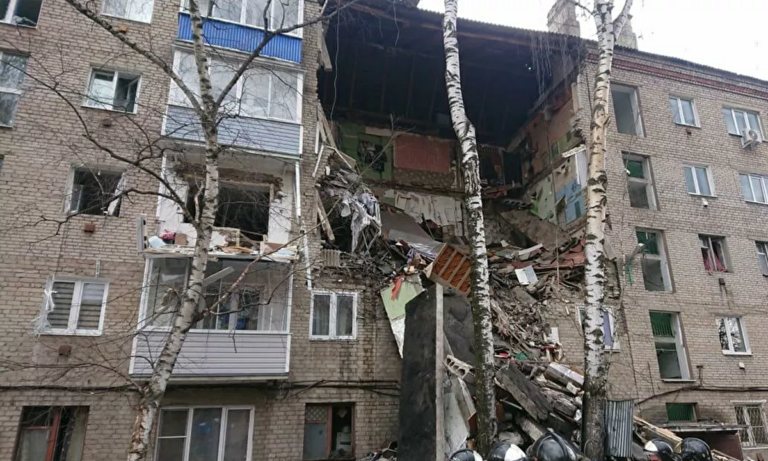 Μόσχα: Έκρηξη σε πολυκατοικία και ένας νεκρός μετά από κατάρρευση κτιρίου (vid)