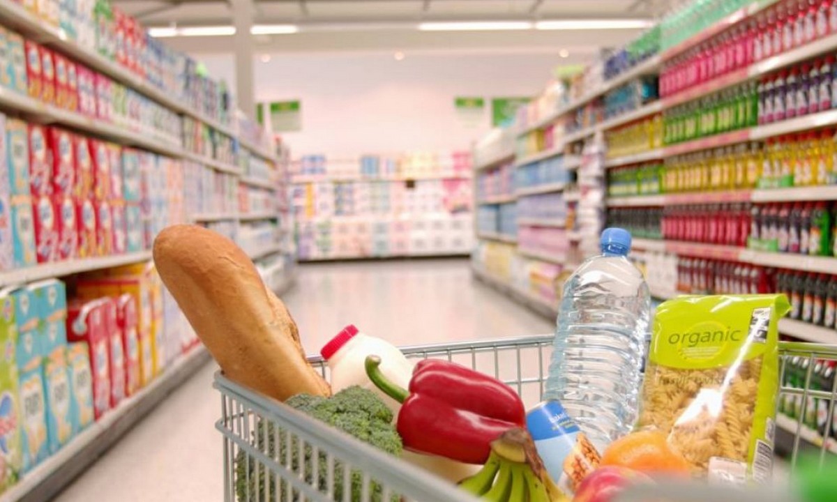 Πάσχα – Ωράριο: Πώς θα λειτουργήσουν σούπερ μάρκετ, κρεοπωλεία, φούρνοι, οπωροπωλεία