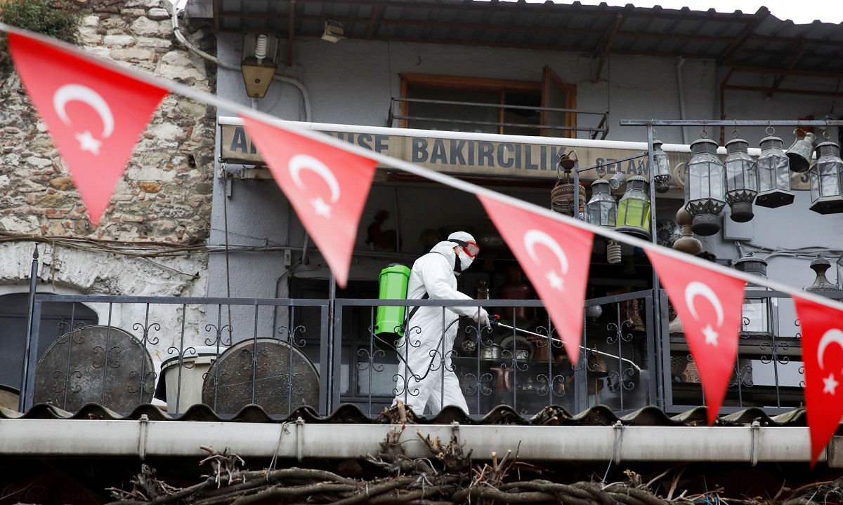 Κορονοϊός – Τουρκία: Αρνητικό ρεκόρ κρουσμάτων από κάθε άλλη μέρα