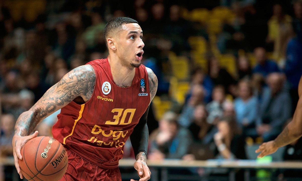 Ζακ Όγκαστ: Νούμερα που ζαλίζουν και τον πιο νηφάλιο! (vid)