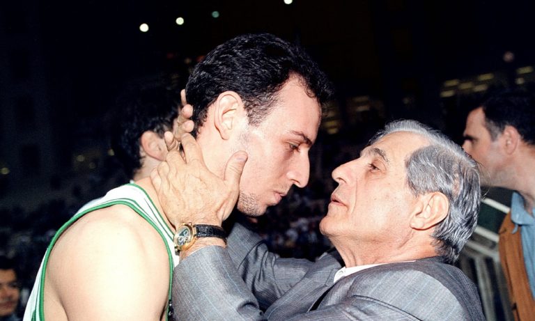 Ο Όντεντ Κάτας ήταν το δώρο του Παύλου στον Ζοτς (vid)