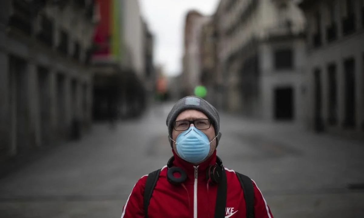 Ισπανία: Τσουχτερό πρόστιμο σε όσους δεν φοράνε μάσκα