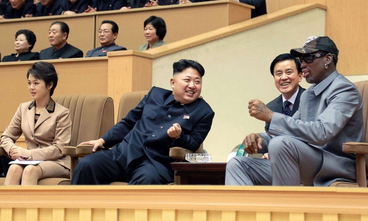 Ρόντμαν: Το ξέφρενο πάρτι με τον Κιμ Γιονγκ Ουν μαζί με «καυτές» γυναίκες