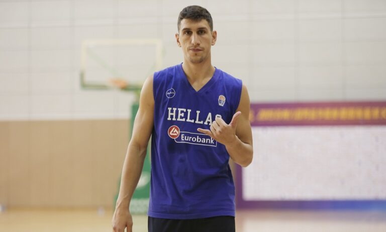 Λαρεντζάκης: Η διαδρομή από το Περιστέρι και την Καλλιθέα, ως το ΣΕΦ (vid)