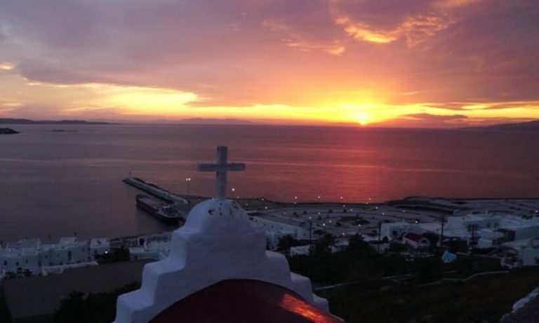Viral σε όλο τον πλανήτη: Το ηλιοβασίλεμα της Μυκόνου (video)