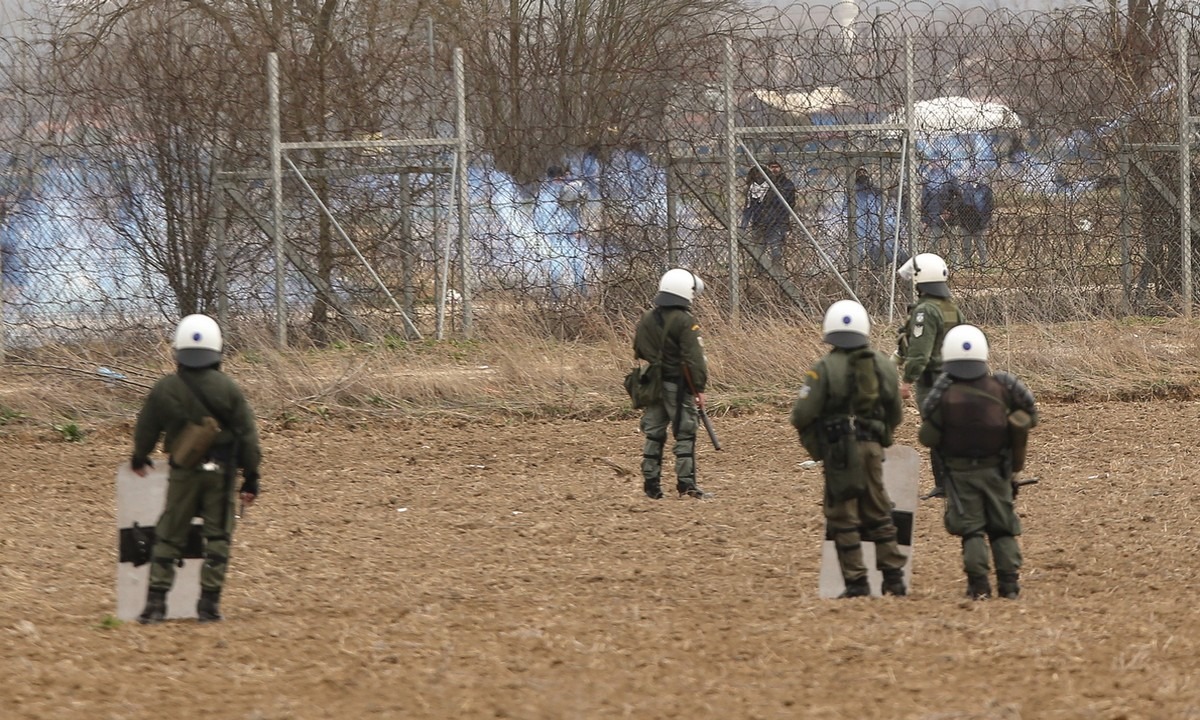 Έβρος: Ενισχύονται με 300 αστυνομικούς τα σύνορα! (vid)