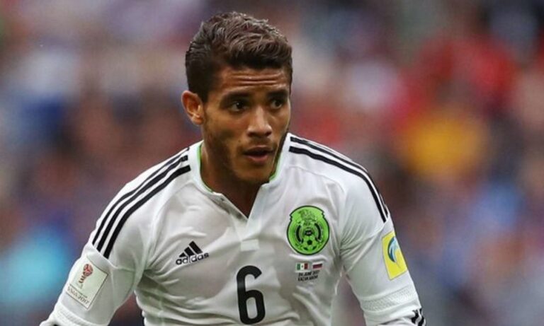 Ντος Σάντος: Ανέβασε φωτογραφία την ώρα που έκανε σεξ με μοντέλο (pic)