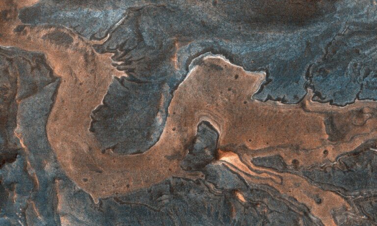 Ένας… δράκος στην επιφάνεια του Άρη (pics)