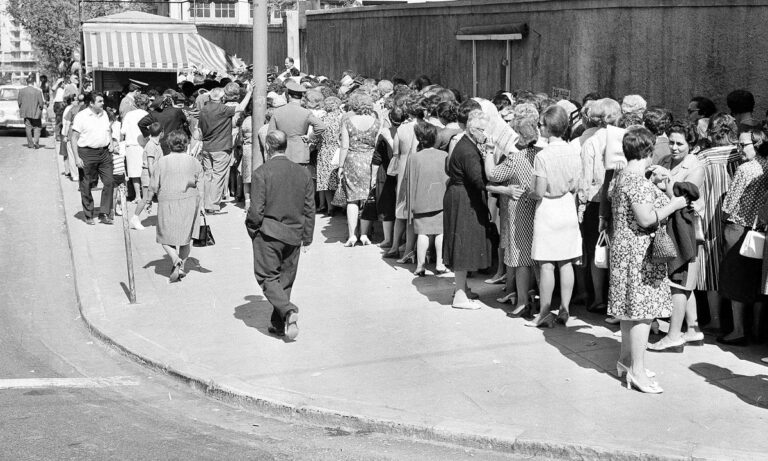 Σαν σήμερα: Στις 28 Μαΐου του 1952 οι Ελληνίδες αποκτούν δικαίωμα ψήφου