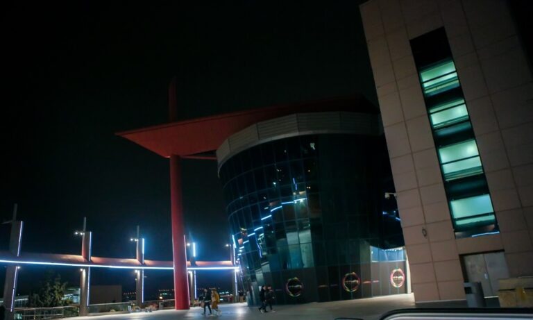 Ανοίγουν τις πύλες τους Golden Hall, The Mall και το Cosmos στη Θεσσαλονίκη