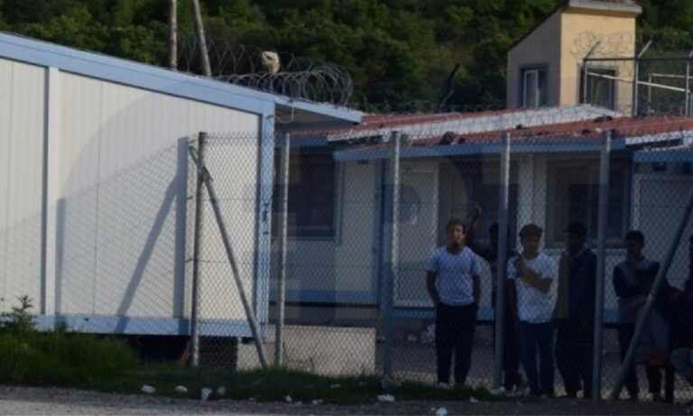 Μεταναστευτικό: Εξέγερση μεταναστών στο ΚΥΤ του φυλακίου Ορεστιάδας