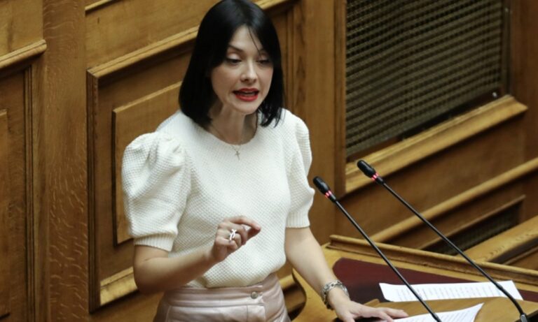 Γιαννακοπούλου για τα «γαλλικά» στην Κεραμέως: «Ανθρώπινος εκνευρισμός»