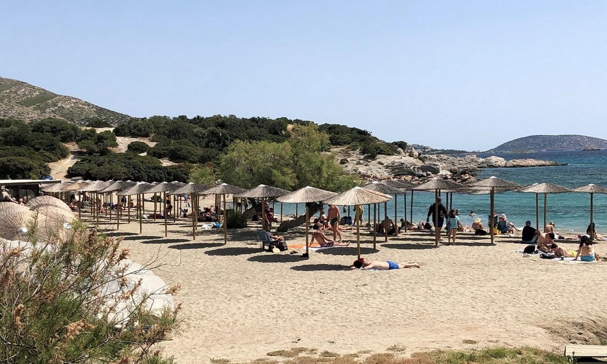 Δήμαρχος φοβάται συνωστισμό στις παραλίες, ζητάει παρέμβαση Χαρδαλιά