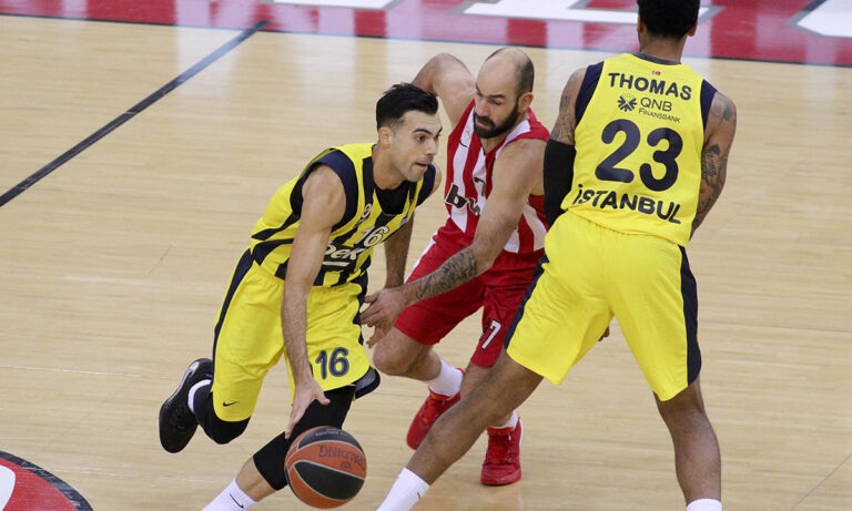 Sportando: «Πρόταση 5 εκατ. Ολυμπιακού σε Σλούκα» (pic)