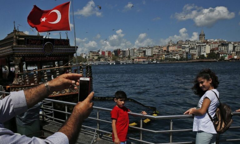 Τουρκία: Βρήκε… κόλπο για να προσελκύσει τουρίστες!