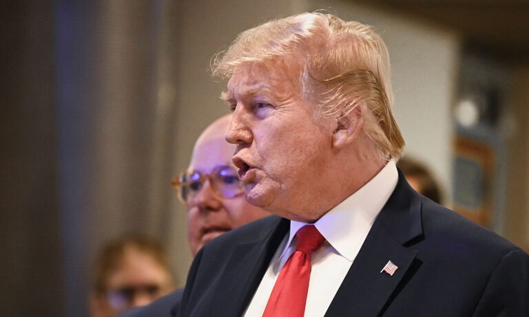 Τραμπ: Έβαλε τέλος στις σχέσεις ΗΠΑ – ΠΟΥ