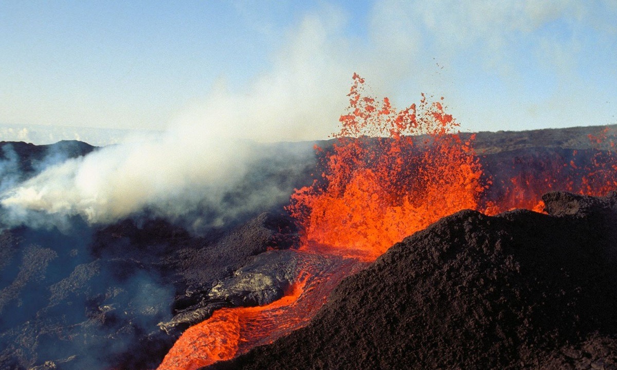 Αυτό είναι το μεγαλύτερο ηφαίστειο στον κόσμο – Η ανατροπή από τους επιστήμονες (vid)