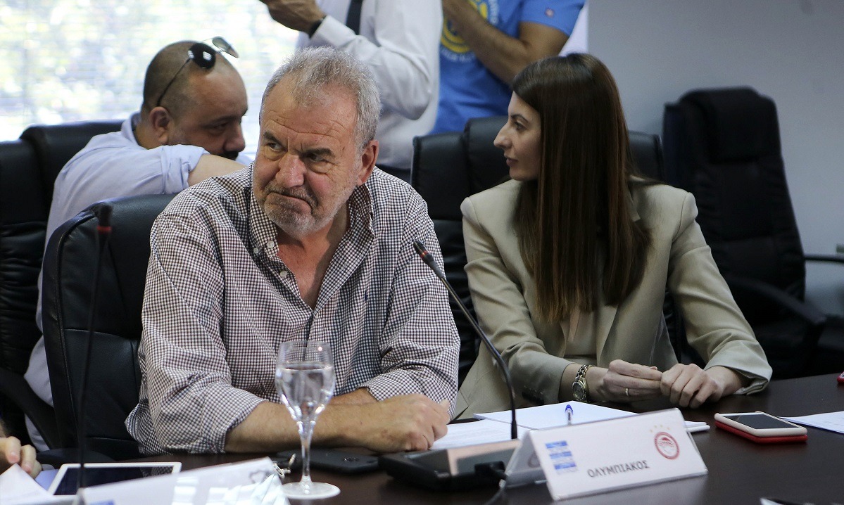 Δημητρίου σε Αγραφιώτη: «Είσαι υπάλληλος και παίρνεις εντολές»