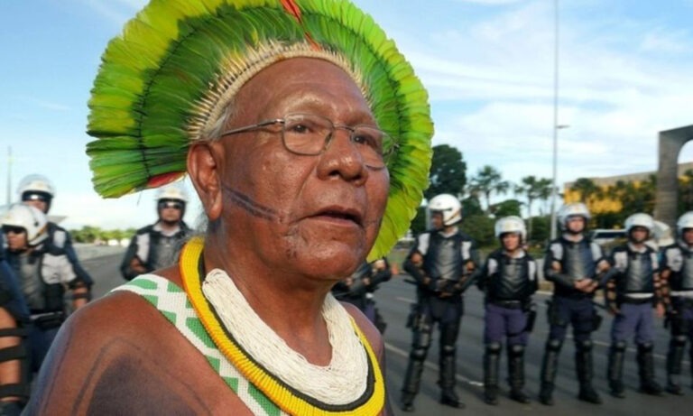 Κορονοϊός: Νεκρός αρχηγός ιθαγενών του Αμαζονίου