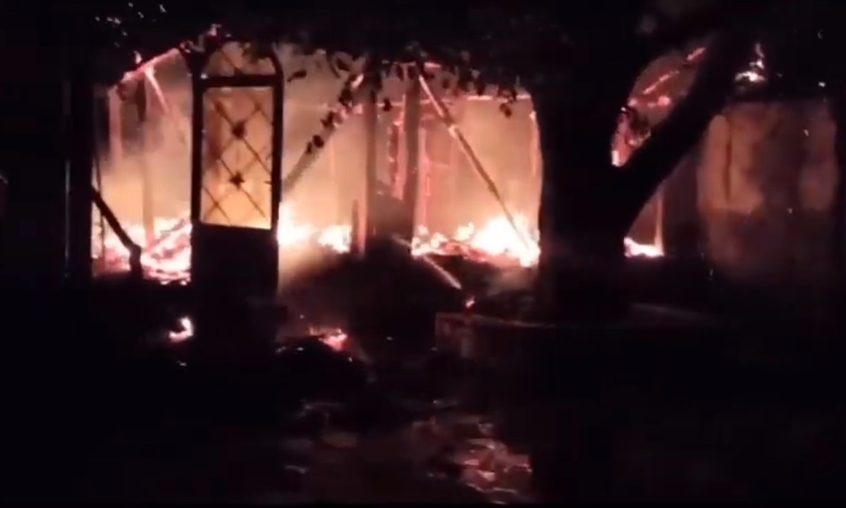 Πυρκαγιά σε Ιερά Μονή στη Φωκίδα: Κάηκε η εικόνα της Παναγίας της Βαρνάκοβας (pic, vid)