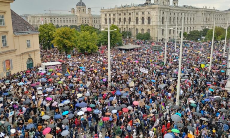 Αυστρία-Τζορτζ Φλόιντ: Πάνω από 50.000 κόσμου φώναξε κατά του ρατσισμού (pics, vids)