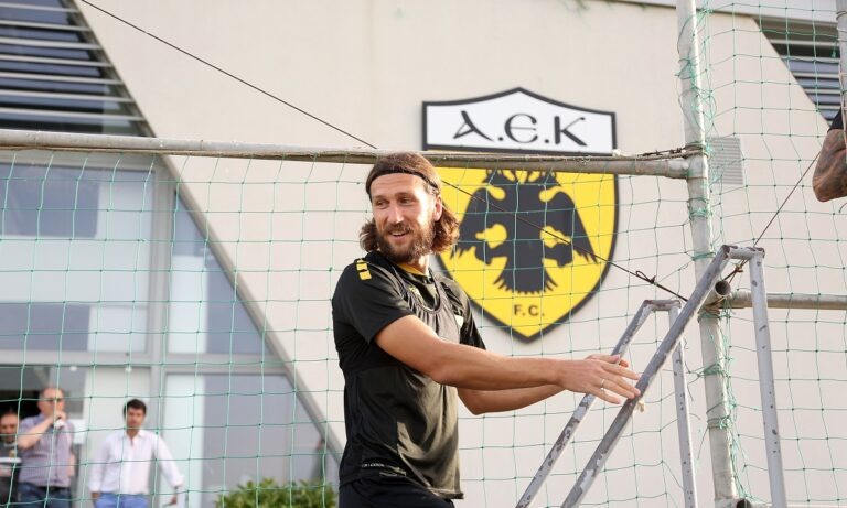 Τσιγκρίνσκι: «Δεν με νοιάζουν τα λεφτά, ήθελα ΑΕΚ»