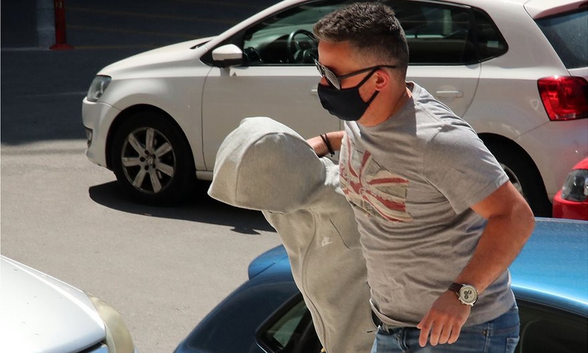 Μαρκέλλα: Αυτή είναι η 33χρονη-Δείτε φωτογραφίες της! (pics)