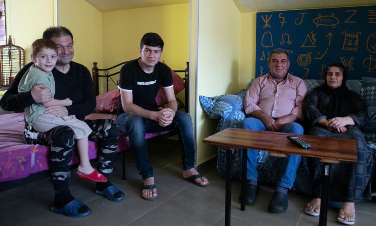 Κατερίνη: Οικογένεια προσφύγων περιέθαλψε τον Έλληνα σπιτονοικοκύρη