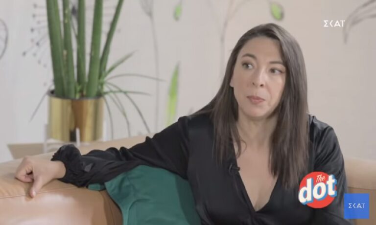 Αλίκη Κατσαβού: Δάκρυσε για τον Κώστα Βουτσά σε τηλεοπτική συνέντευξη (vid)