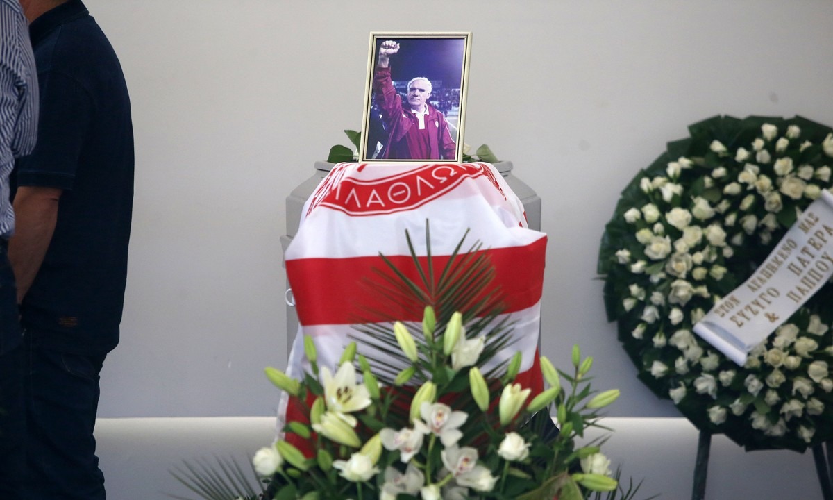 Νίκος Αλέφαντος: Το τελευταίο αντίο σε έναν μεγάλο των γηπέδων (pics)