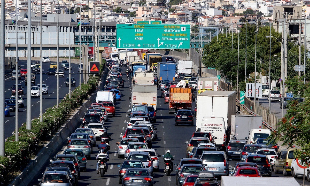 Κυκλοφοριακό κομφούζιο στον Κηφισό – Ουρές χιλιομέτρων!