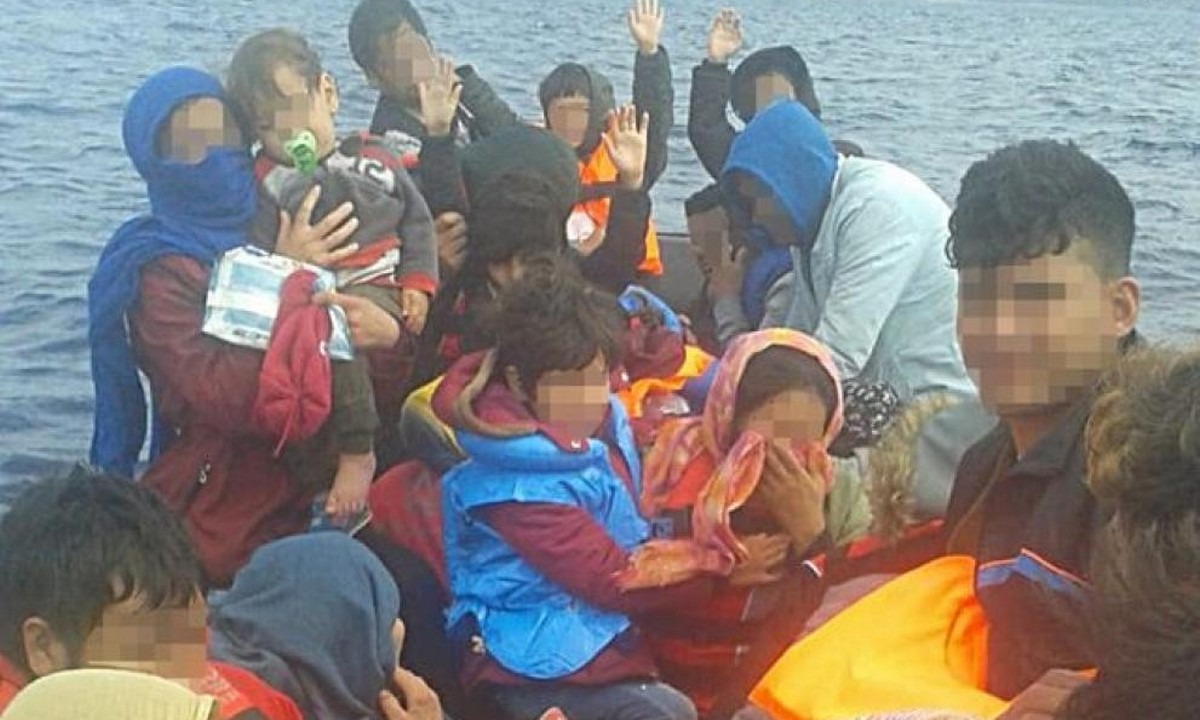 Λέσβος: Έφτασαν 36 μετανάστες στο νησί