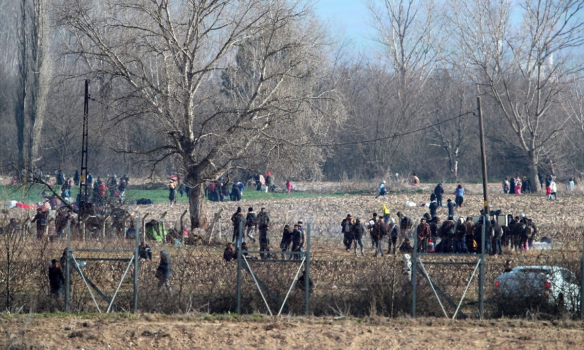 Έβρος – Τουρκικά ΜΜΕ: Ξανάρχισαν οι ροές μεταναστών