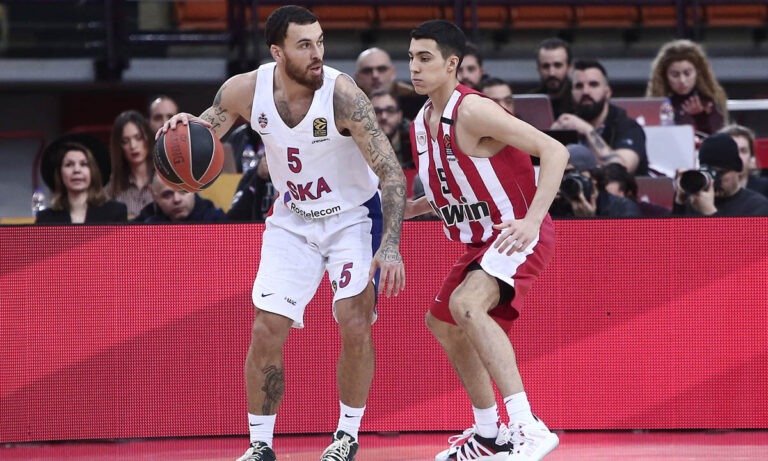 Μάικ Τζέιμς: Συνεχίζει για τρία χρόνια στην ΤΣΣΚΑ!