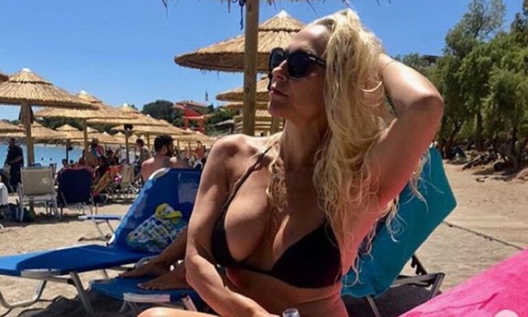 Τα μπικίνι τις Μιρέλας Μανιάνι «ζαλίζουν»! (pics)