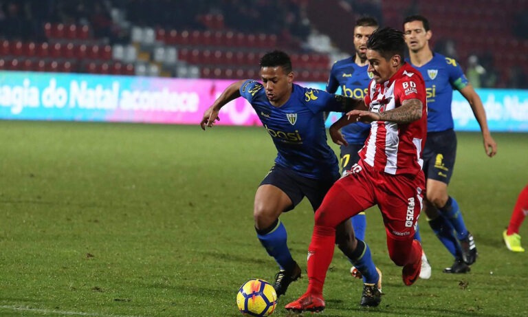 Ολυμπιακός: Όσο δεν τελειώνει ο Ομάρ, «ανεβαίνει» ο Μουφί