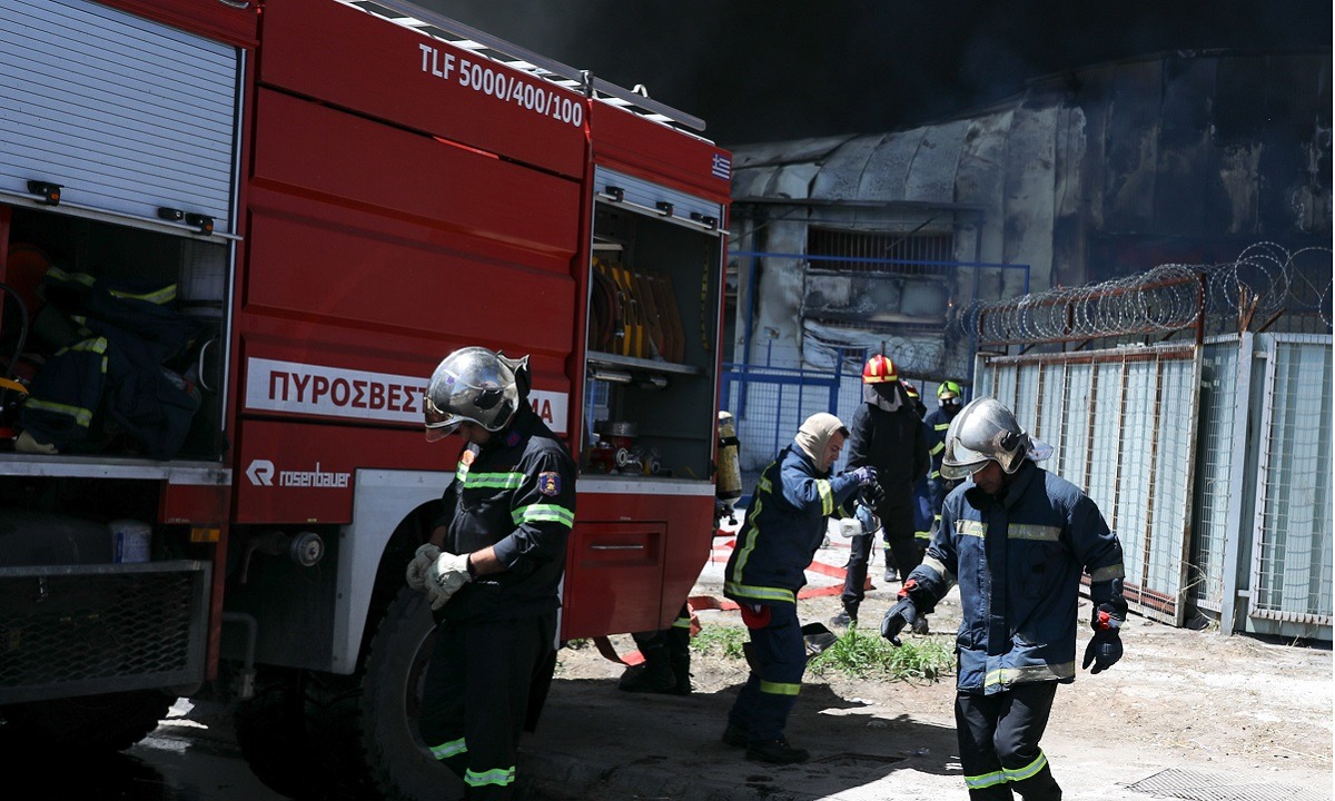 Άλιμος: Φωτιά σε υπόγειο – Εκκενώθηκε το κτίριο