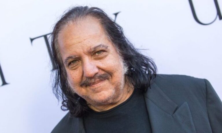 Ρον Τζέρεμι: Ο πορνοστάρ που κατηγορείται για βιασμό τριών γυναικών (vids)