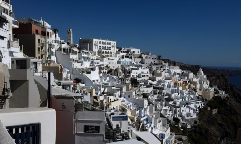 Ποιοι τουρίστες θα έρχονται από 1η Ιουλίου στην Ελλάδα – Σήμερα οι ανακοινώσεις!