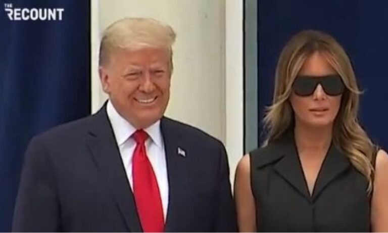 ΗΠΑ: Τραμπ σε Μελάνια… «Χαμογέλα»!