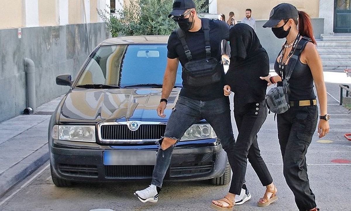 Επίθεση με βιτριόλι: Έστηνε καρτέρι έξω από το σπίτι της Ιωάννας για ένα χρόνο!