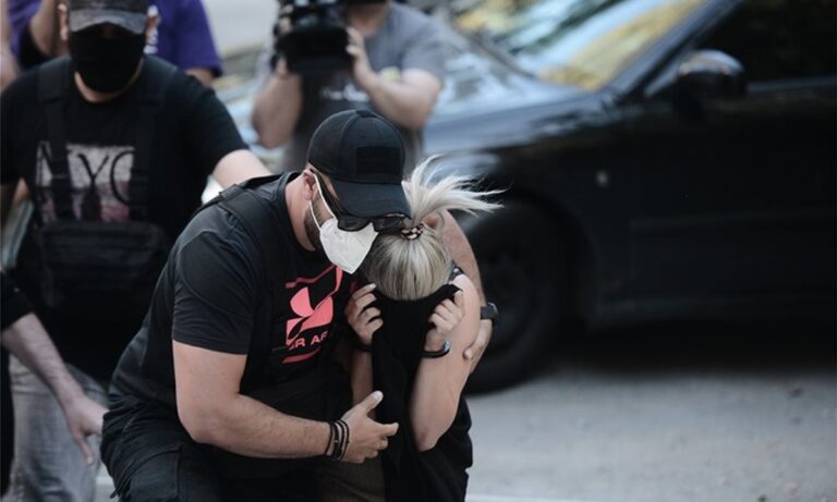 Επίθεση με βιτριόλι: Στον εισαγγελέα η 35χρονη – Τα ευρήματα που την «καίνε» (vid)